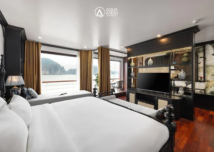 Botel Aqua Of The Seas Cruise 5*