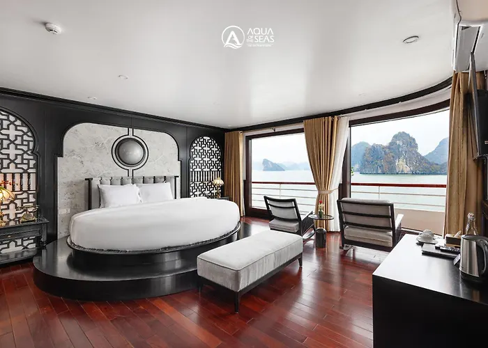 Aqua Of The Seas Cruise Botel Hạ Long