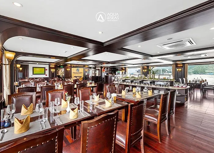 Aqua Of The Seas Cruise 5* Hạ Long